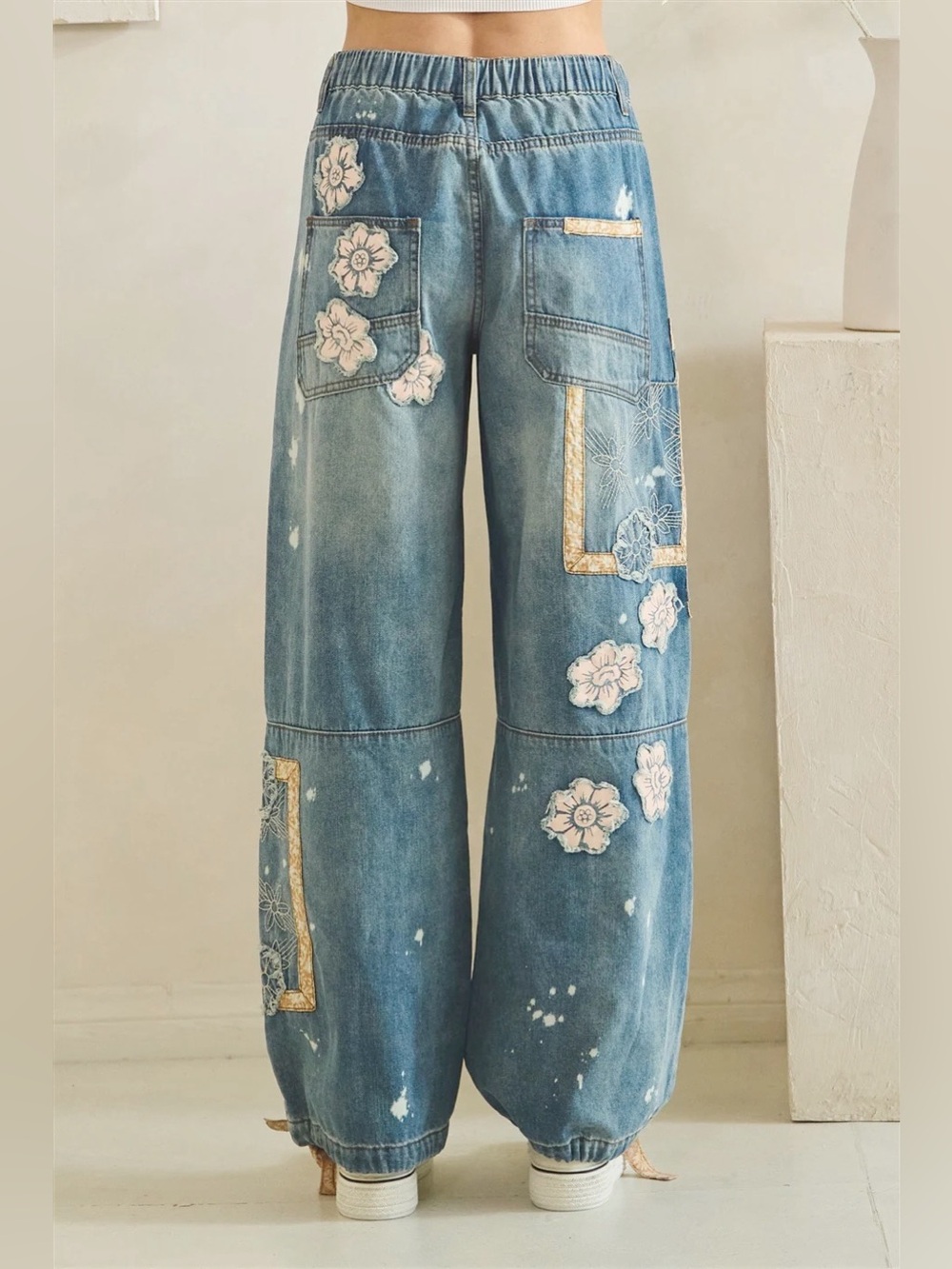 Oli & Hali Floral Block Patched Denim Pants - Picture 2 of 6